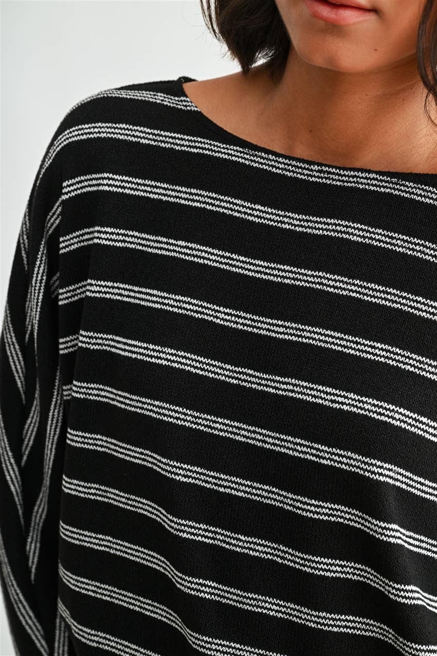 STRIPE DOLMAN LONG SLEEVE KNIT TOP