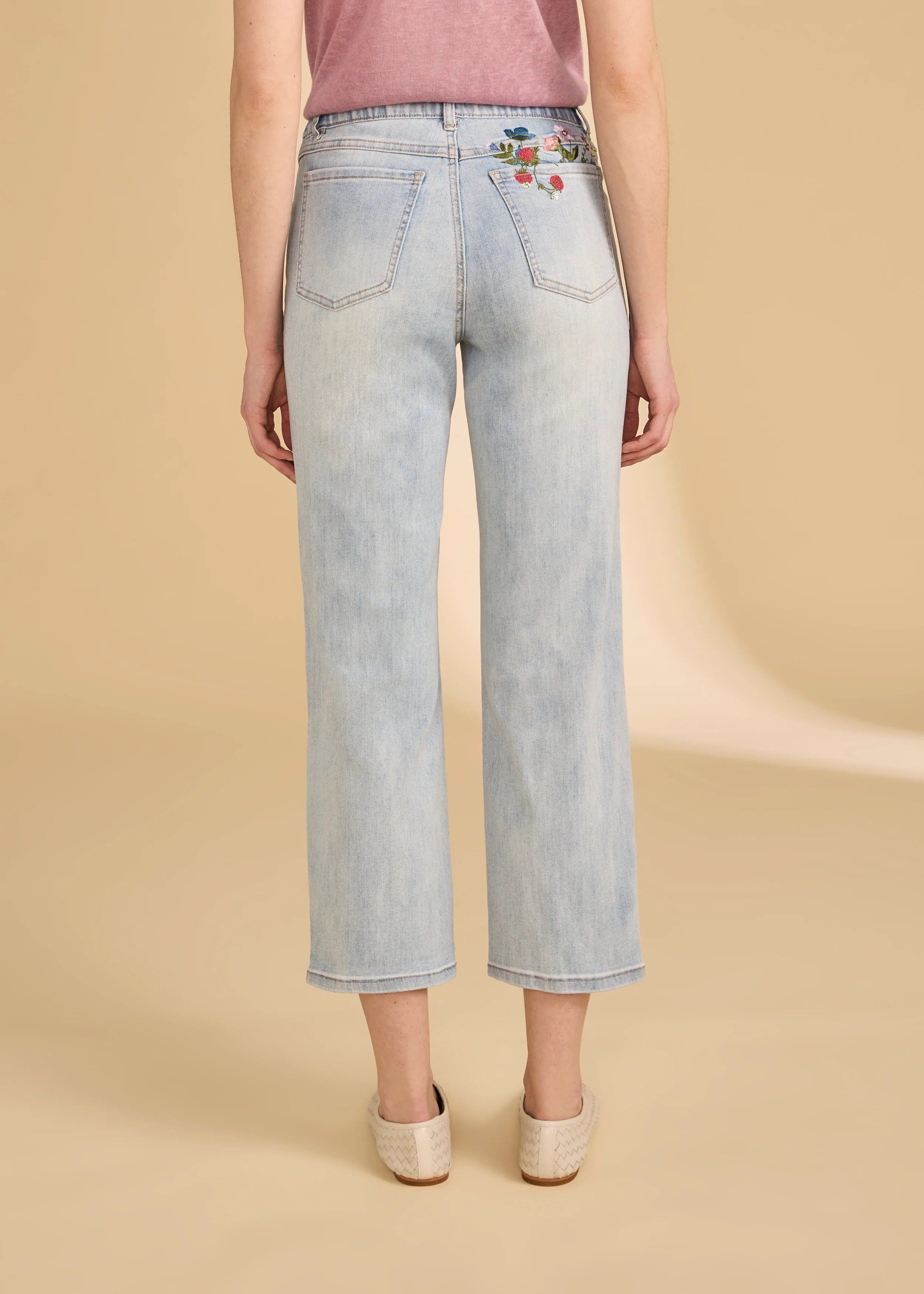 FDJ: Pull-On Straight Crop Denim, Light Wash