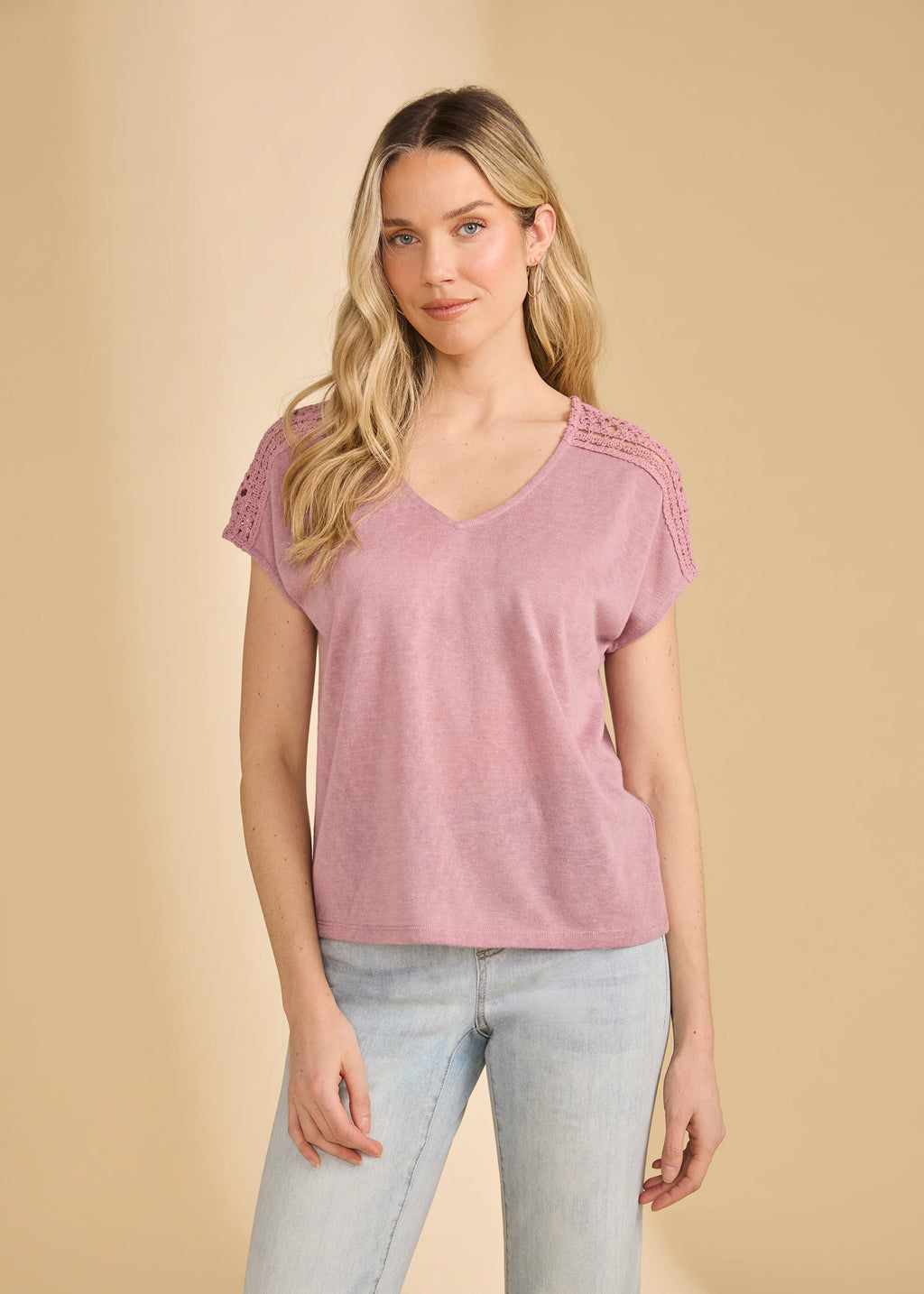 FDJ: Short Sleeve Split Neck Top, Magic Mauve