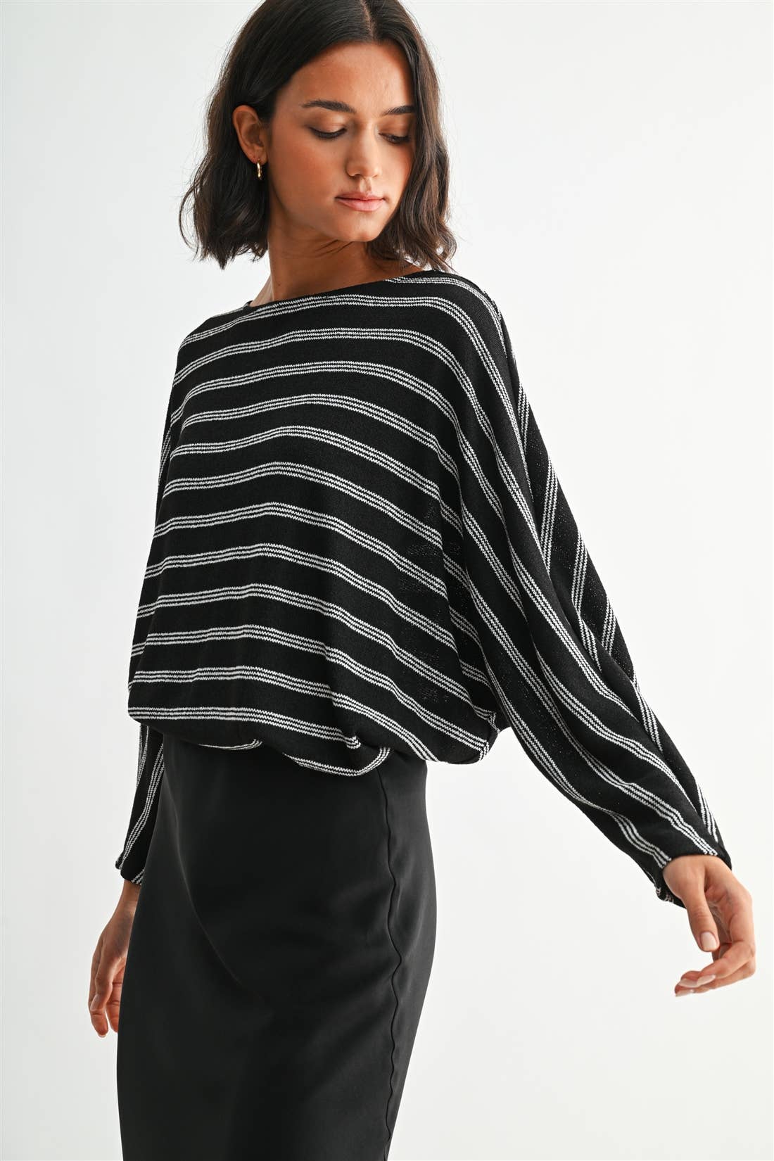 STRIPE DOLMAN LONG SLEEVE KNIT TOP