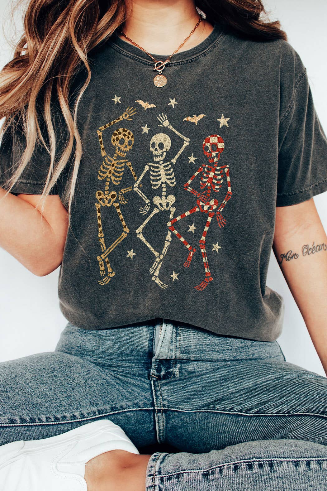 Dancing Skeleton Halloween Vintage Graphic Tee