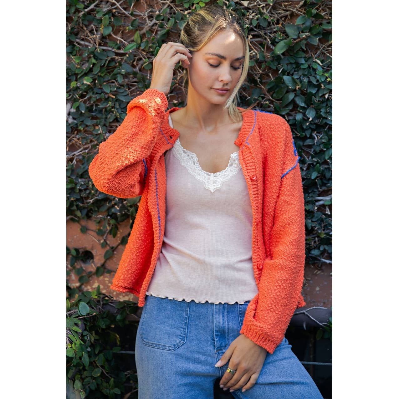CONTRAST STITCH CARDIGAN SWEATER